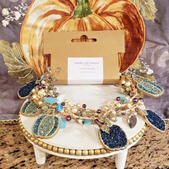 42" Jeweled Beaded FALL Pumpkin Garland Halloween Thanksgiving Cupcakes Cashmere - Picture 1 of 3